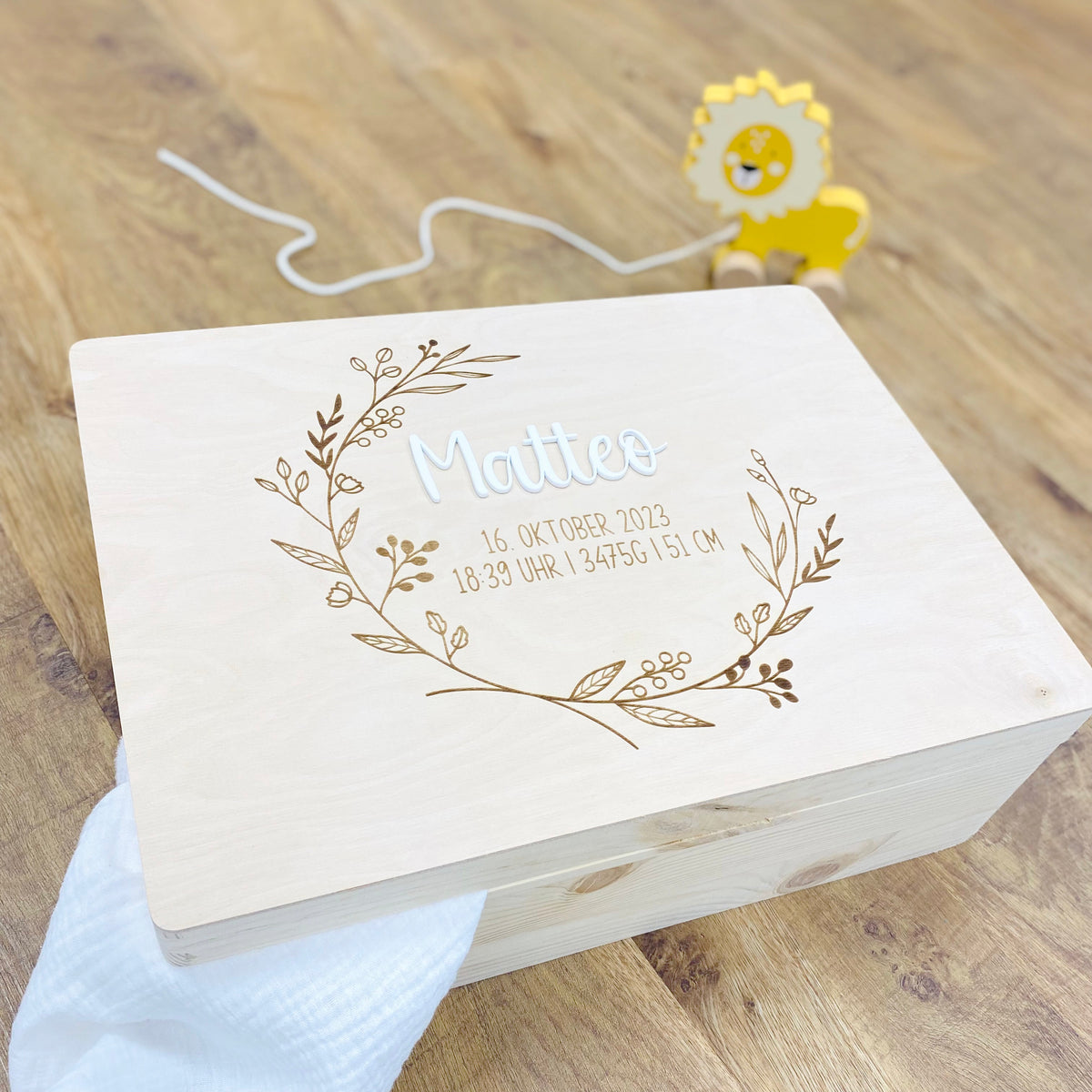 personalisierte Erinnerungsbox Baby - Floral
