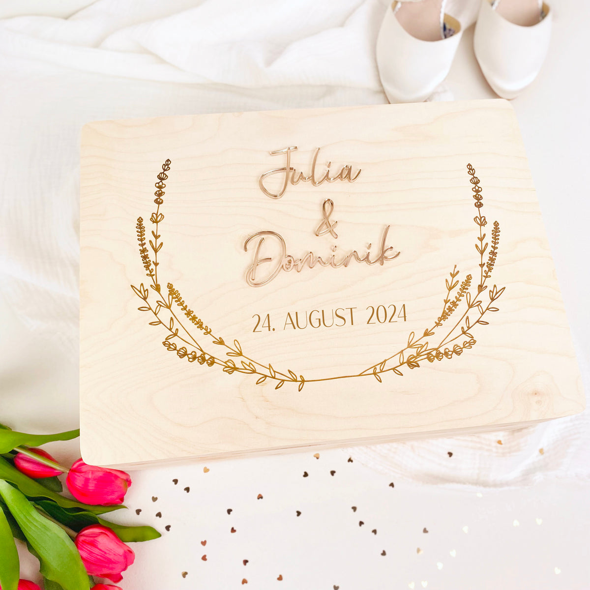 personalisierte Erinnerungsbox Hochzeit - Blumenkranz
