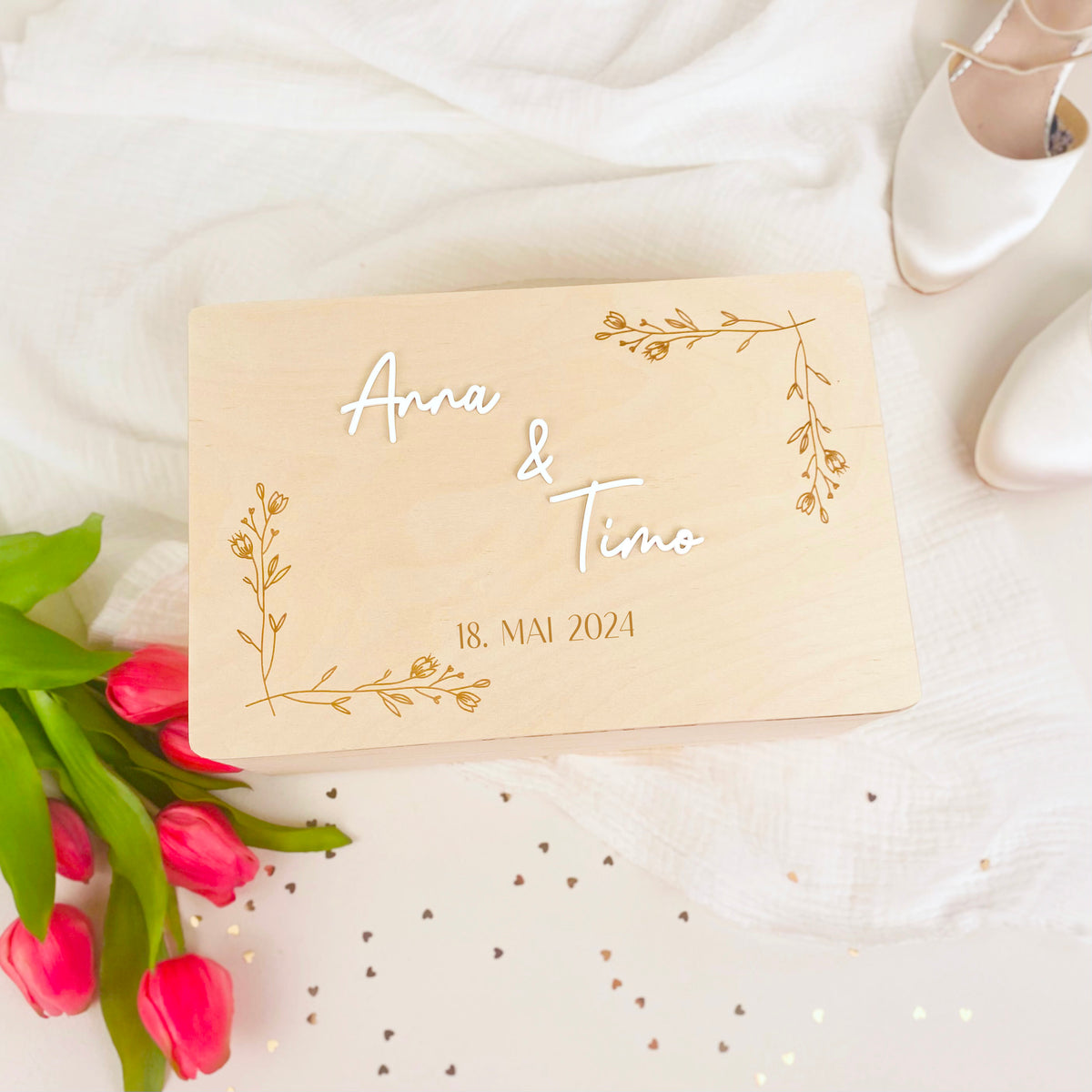 personalisierte Erinnerungsbox Hochzeit - floraler Rahmen