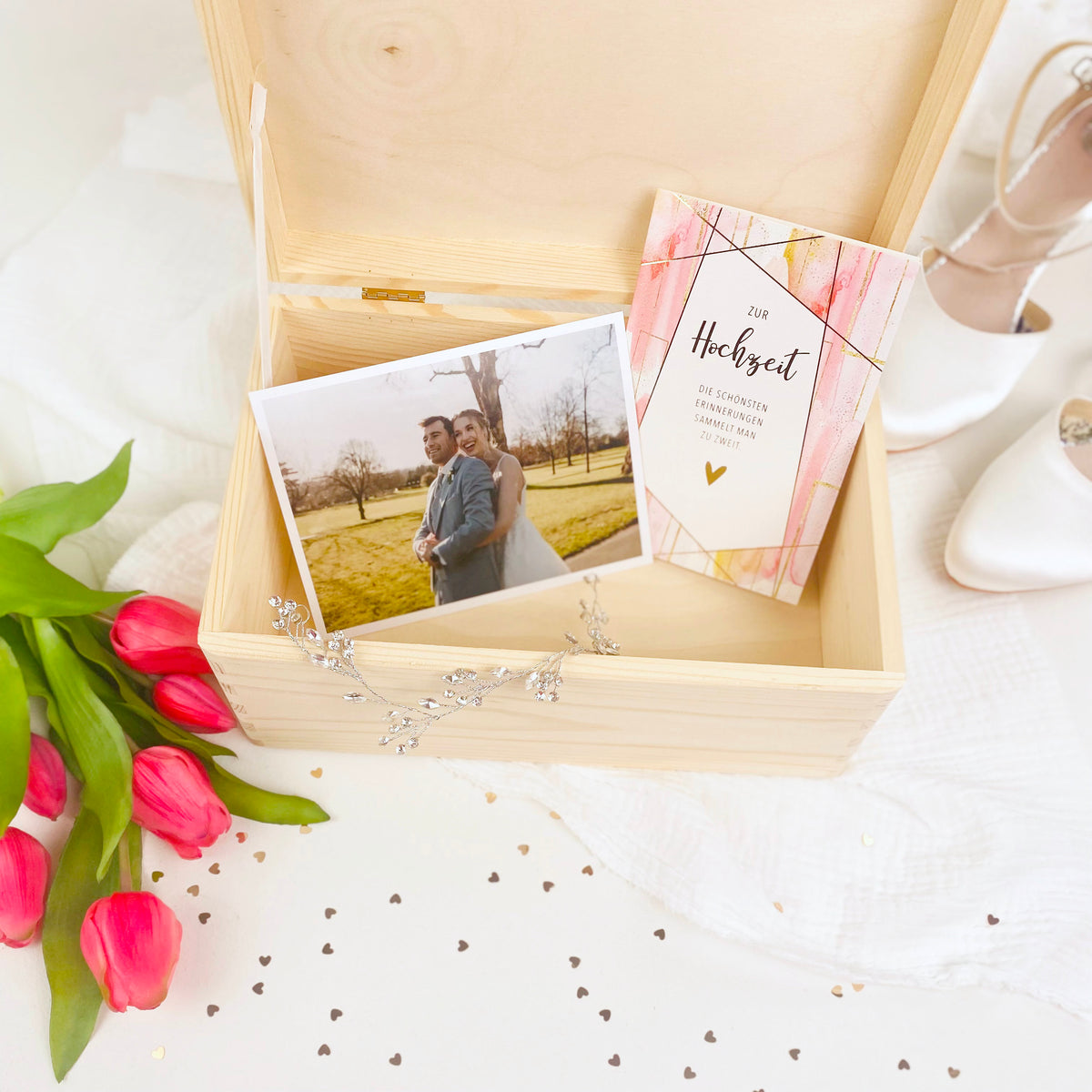 personalisierte Erinnerungsbox Hochzeit - floraler Rahmen