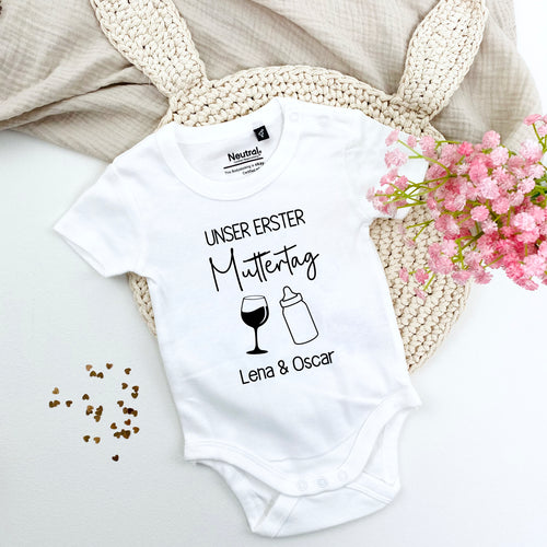 Babybody Erster Muttertag / 1. Vatertag Cheers