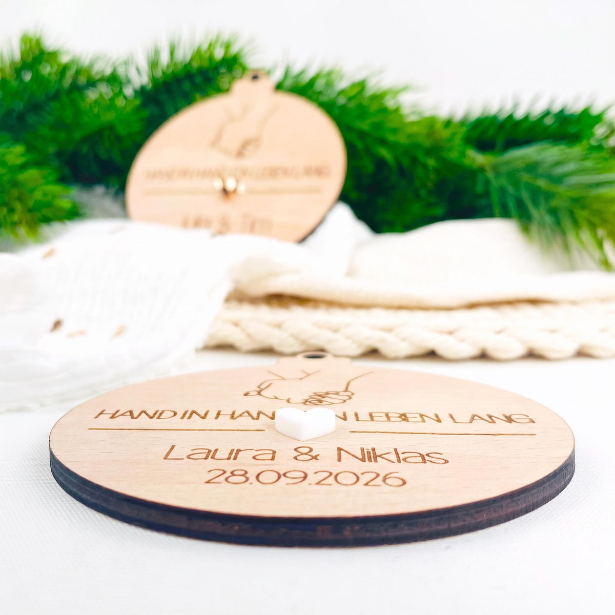personalisierte Weihnachtskugel - Geschenk Hochzeit